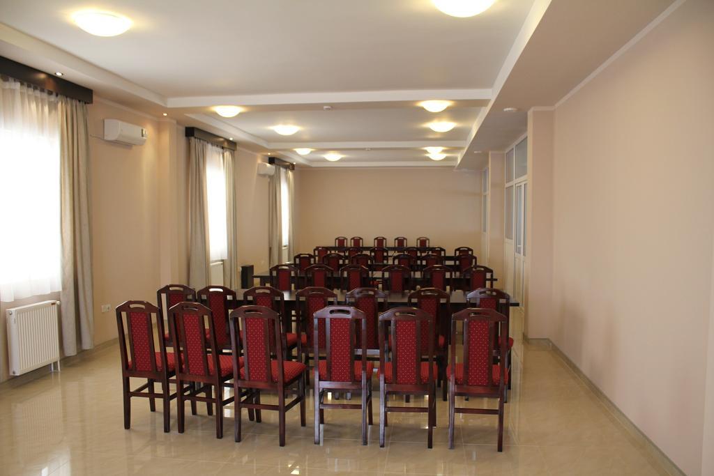 Hotel Feniks Požarevac Dış mekan fotoğraf