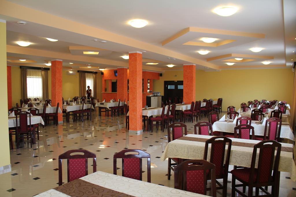 Hotel Feniks Požarevac Dış mekan fotoğraf