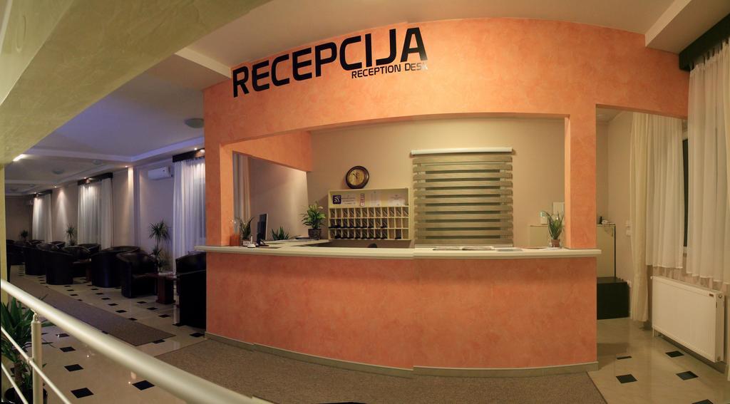 Hotel Feniks Požarevac Dış mekan fotoğraf