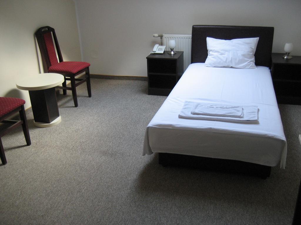 Hotel Feniks Požarevac Dış mekan fotoğraf