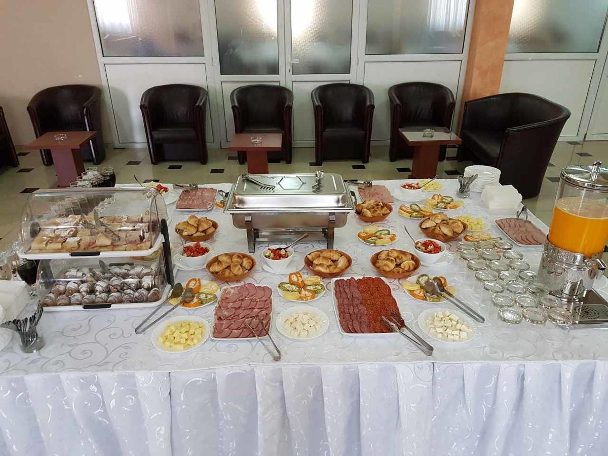 Hotel Feniks Požarevac Dış mekan fotoğraf